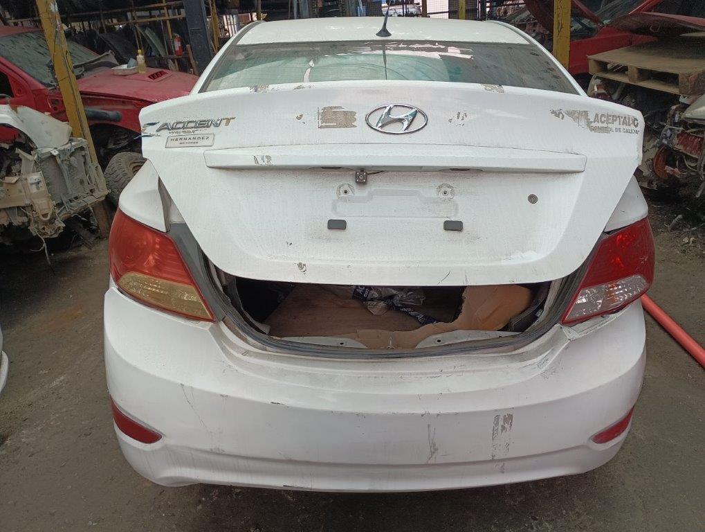 MUñON Hyundai ACCENT RB 2012  USADO  EN DESARME